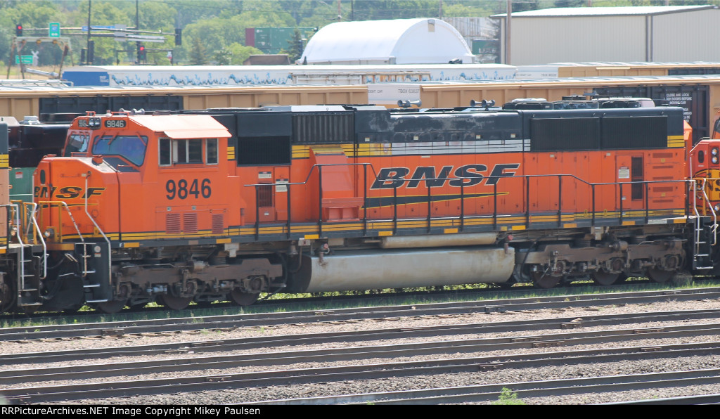 BNSF 9846